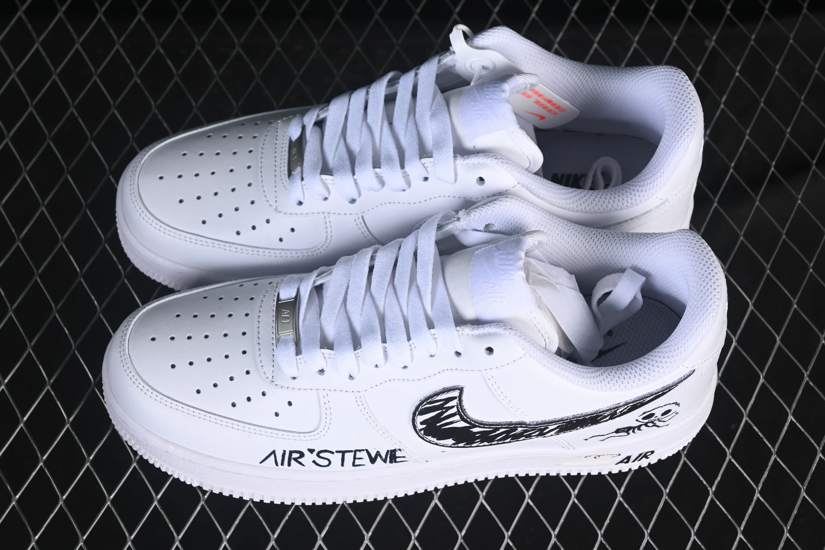 All categories Nk Air Force 1 Air Force series Nk Air Force 1 Low Air Force low-top Nike Air Force 1'07 Low Halloween theme Air Force 1 low-top casual sneakers FV5159-111